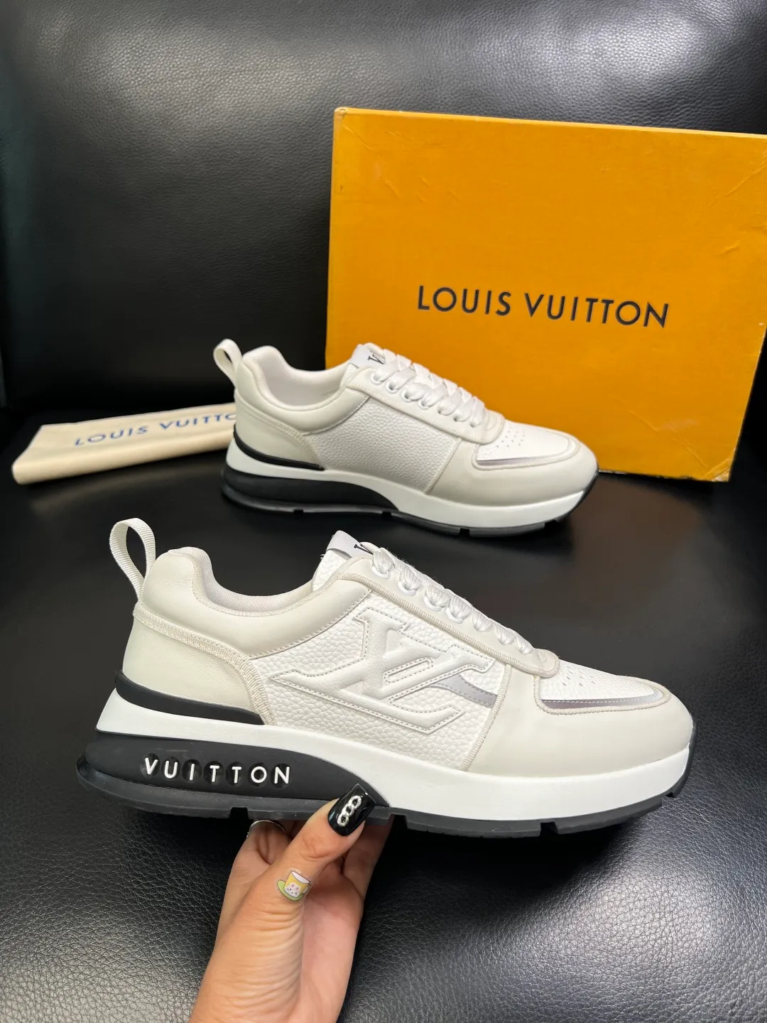 Men's shoes 💰 780 Lv High quality top crafts Louis Vuitton, sports sneakers counter synchronization, uppers imported from Italy, high-quality splicing with colorful and complex crafts, imported lambswool lining soft and comfortable, soles: original soles specially provided by the original factory, T men's shoes 💰U exclusive movable molded soles super comfortable, original and single goods, high quality, welcome to compare, code number 39-44 (customized 38 45)